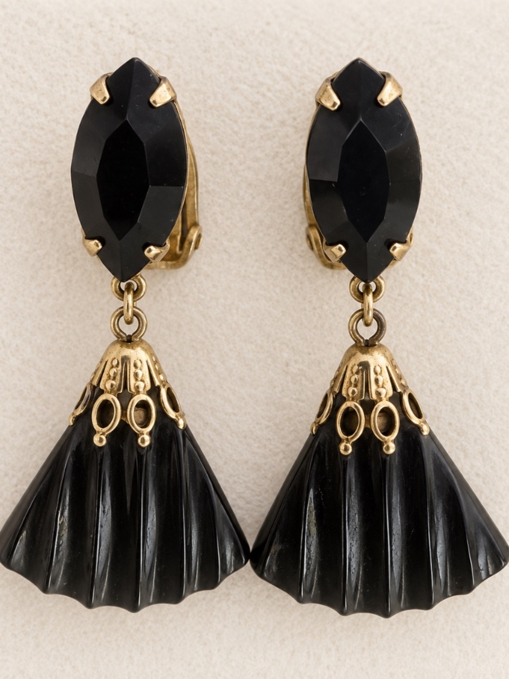 Vintage Black Glass Fan Drop Clip-On Earrings